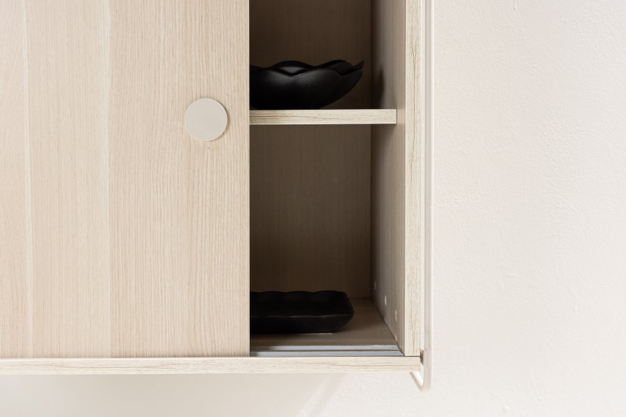 VENTURE DESIGN Paris vgskab, m. 2 skydelger - hvidvasket MDF (61x35x67,8cm)