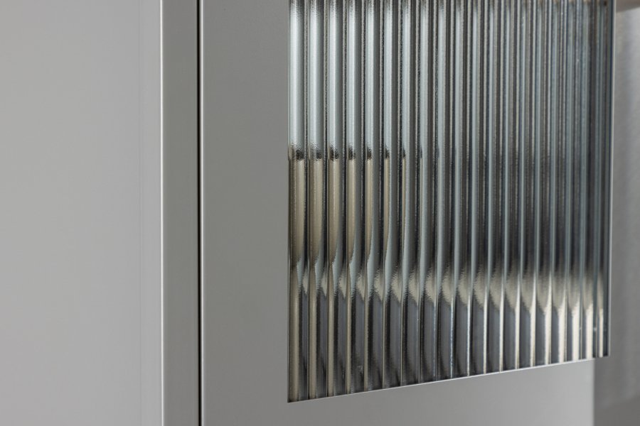 VENTURE DESIGN La Paz skab, m. 2 lger og 3 skuffer - glas og lysegr stl