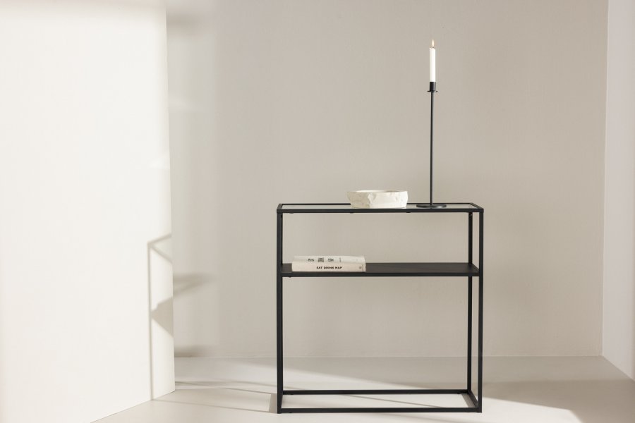 VENTURE DESIGN Bogóta sidebord, m. 1 hylde - glas og sort stl (80x30)