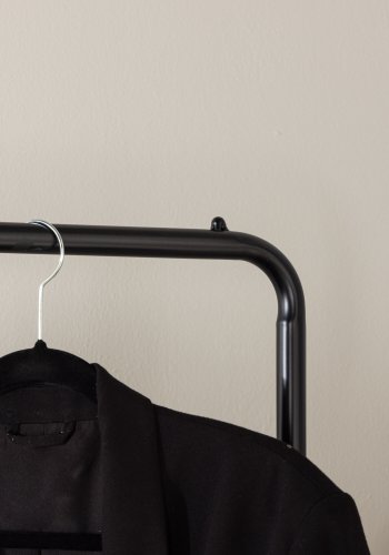 VENTURE DESIGN Quito tjstativ, m. 2 rum og 1 skuffe - sort stl