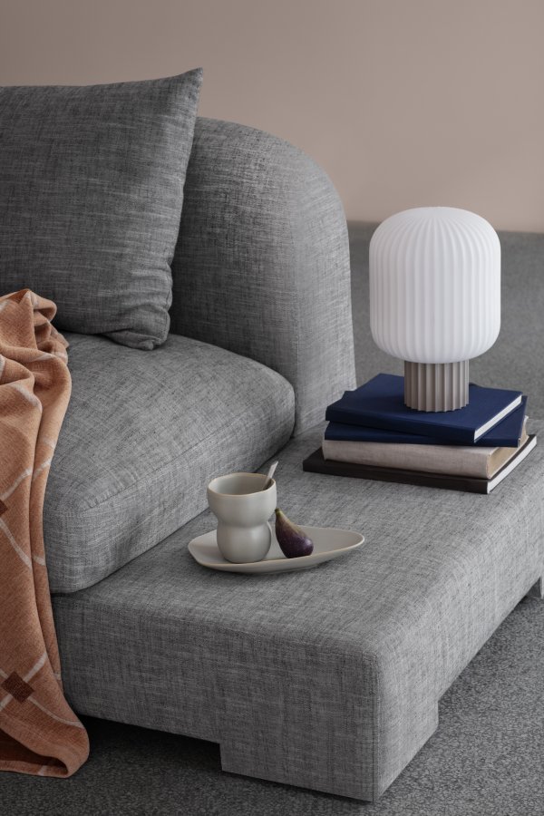 BROSTE COPENHAGEN Bay chaiselong, venstre side - antracitgr melange stof