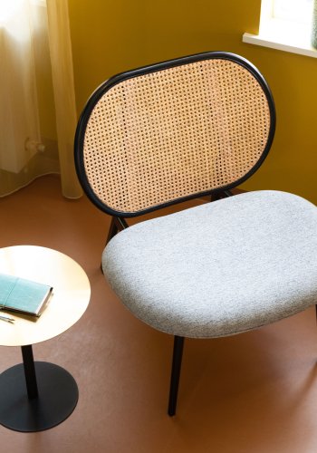 ZUIVER Spike loungestol - natur rattan, gr polyester og sort stl