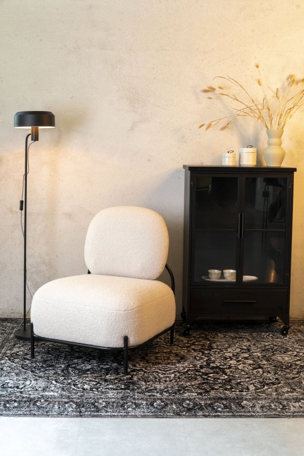 WHITE LABEL LIVING Polly loungestol - elfenben bamsestof og jern