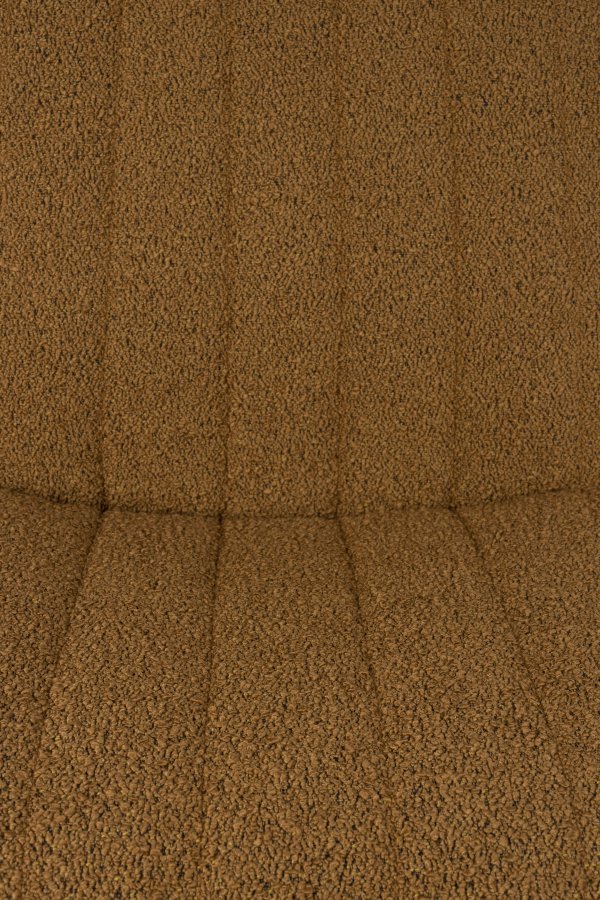 WHITE LABEL LIVING Jax loungestol - okker bouclé og metal