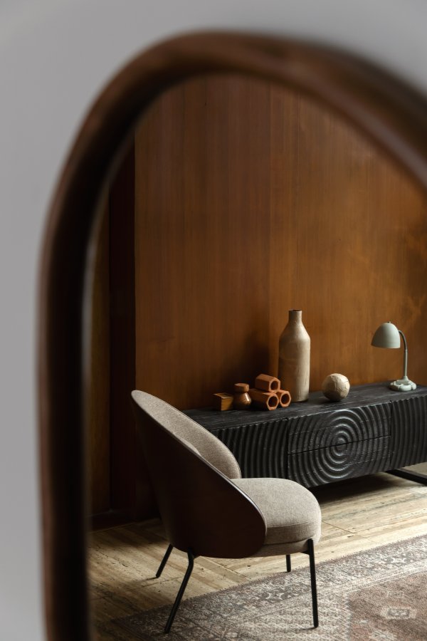 DUTCHBONE Rodin loungestol - gr polyester, valnddefarvet asketr og sort metal