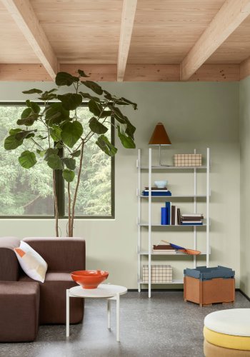 BROSTE COPENHAGEN Stacie bakke, stabelbar - bl MDF (34x44)