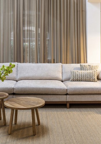 ZUIVER Blossom 4,5-personers sofa - sand stof og egetr