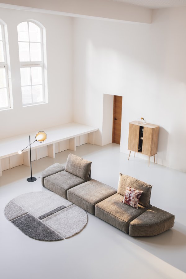 ZUIVER Hunter 4,5-personers sofa - mos fljl og plast