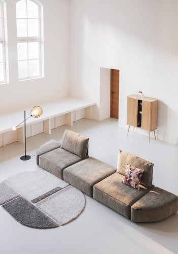 ZUIVER Hunter 4,5-personers sofa - mos fljl og plast