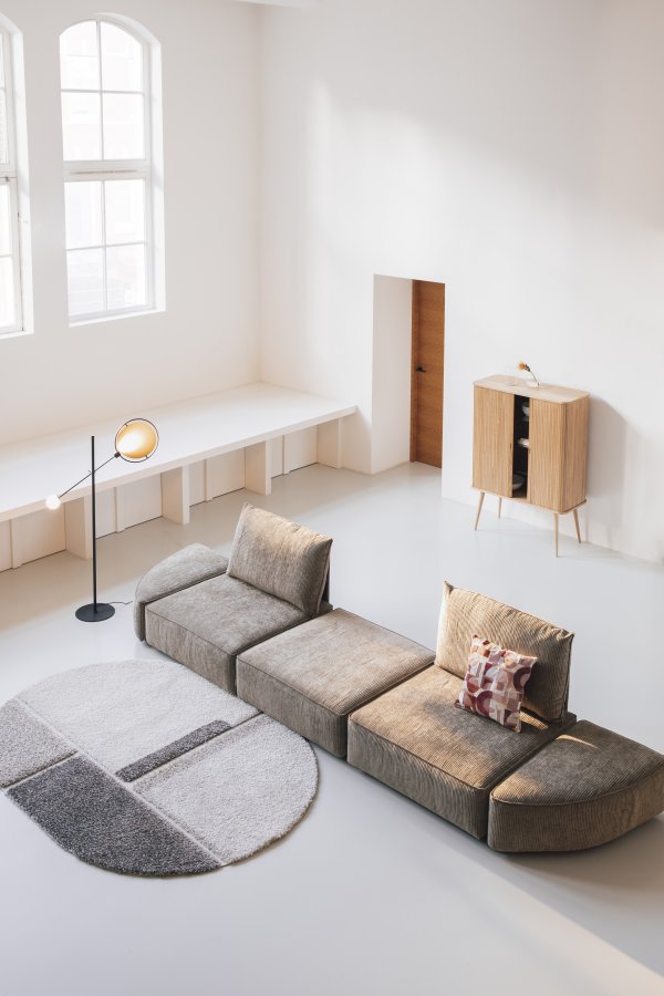 ZUIVER Hunter 4,5-personers sofa - mos fljl og plast