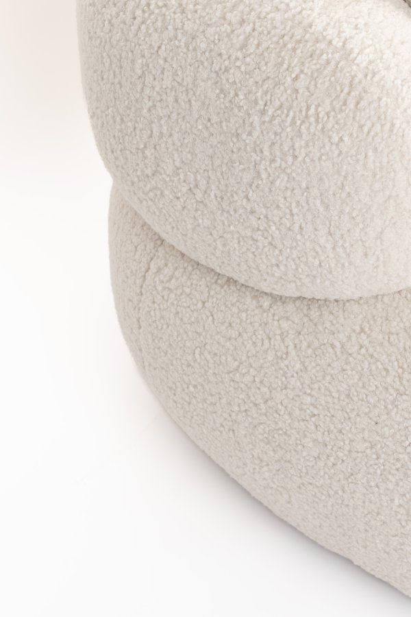 WHITE LABEL LIVING Noxx sofa - hvid polyester og MDF