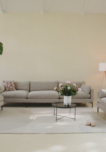 ZUIVER Sommer fodskammel, rektangulr - latte polyester og stl