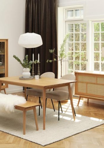 Creston spisebordsstol - sand chenille og sorte ben