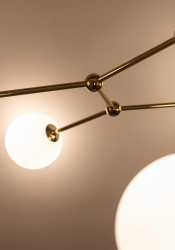 TK Fairy loftlampe, m. 6 skrme - hvid glas og guld metal