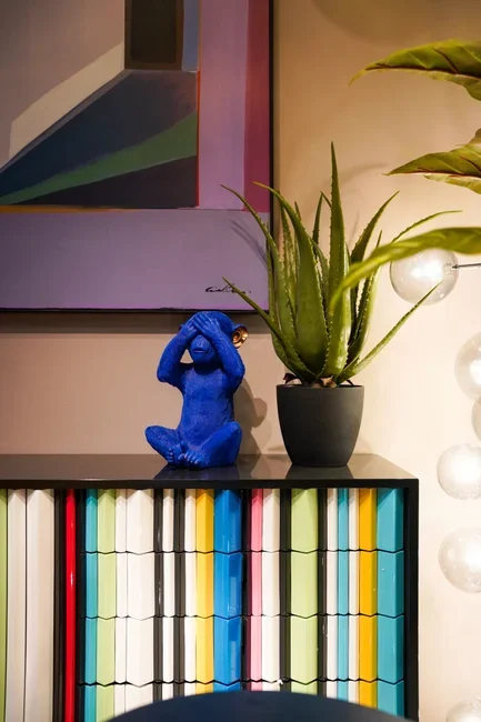 KARE DESIGN Monkey Mizaru sparebsse - bl polyresin (H:35)