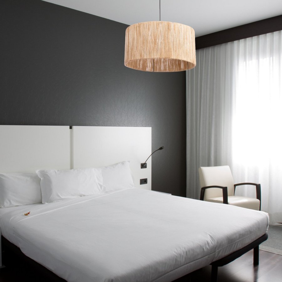 LUMI Cane loftlampe, m. justerbar hjde - natur jute og metal