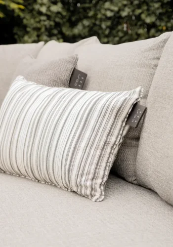 COSI FIRES Cosipillow Striped varmepude, genopladeligt batteri, rektangulr - hvid/sort stof (40x60)