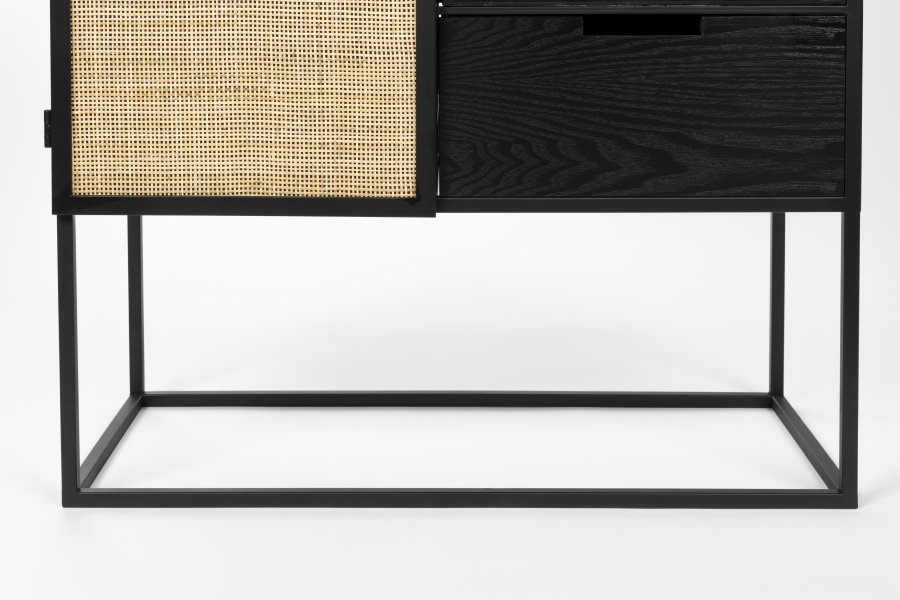 WHITE LABEL LIVING Guuji Hj vinskab, m. 1 lge og hylder - rattan og sort jern