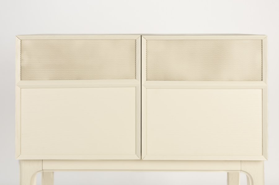 ZUIVER June skab, m. 2 lger - beige egefinér