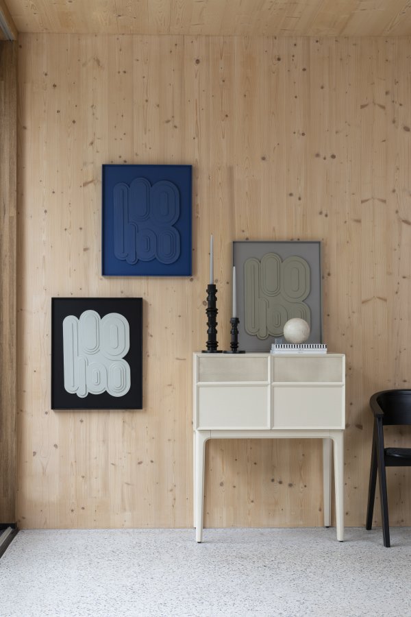 ZUIVER June skab, m. 2 lger - beige egefinér