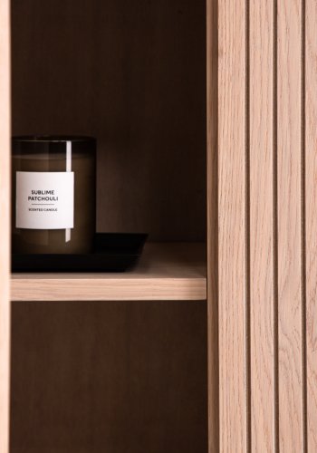 VIND COLLECTION Björkön Hjt skab, m. 2 lger og 3 hylder - hvidkalket finér og sort stl