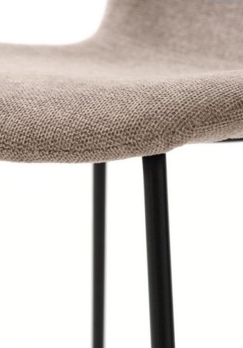Delta spisebordsstol - sand stof og sorte ben