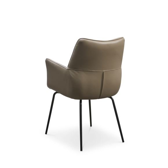 Lily spisebordsstol, m. armln - nougat lder og sorte ben