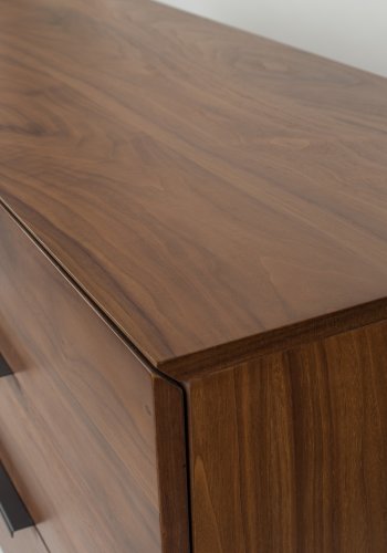 ZUIVER Travis sknk, m. 2 lger og 3 skuffer - brun valnddefinér og stl