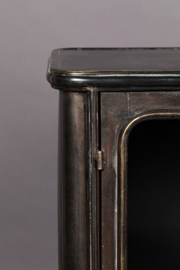 DUTCHBONE Denza sknk, m. 2 glaslger og 1 hylde - sort strygejern