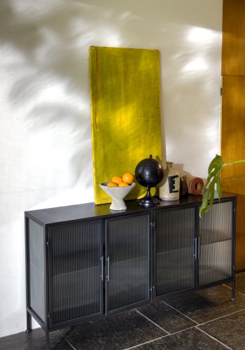 DUTCHBONE Boli sknk, Lav, m. 4 lger og 2 hylder - glas og sort strygejern