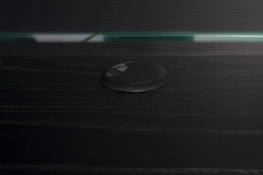 ZUIVER Barbier TV-bord, m. 2 skydelger - sort egefinér og gummitr (120x40)