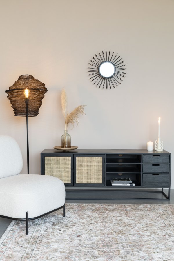 WHITE LABEL LIVING Guuji sknk, m. 2 lger, 3 skuffer, hylder - rattan og sort askefinérjern