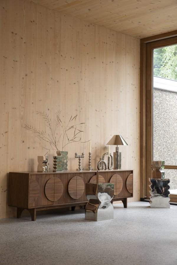 ZUIVER Groove sknk, m. 3 lger - brun valnddefinér og asketr