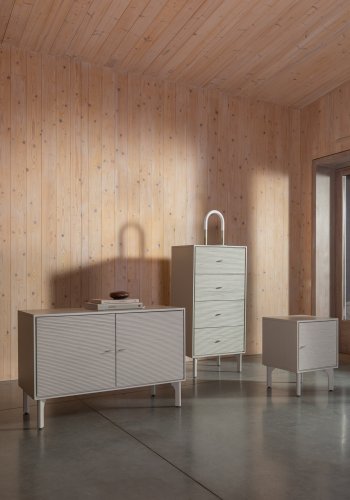 ZUIVER Morning sknk, m. 2 lger og 2 hylder - gr rattan/MDF/akacietr