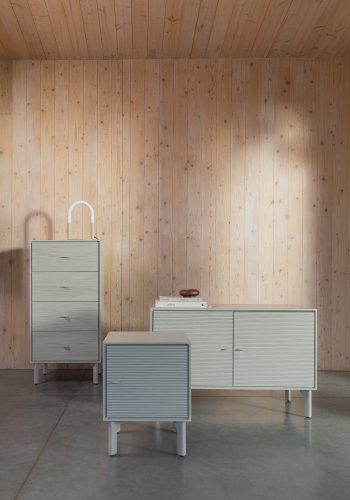 ZUIVER Morning sknk, m. 2 lger og 2 hylder - gr rattan/MDF/akacietr