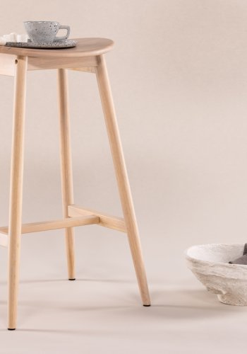 VIND COLLECTION Orust barstol, m. fodsttte - hvidkalket gummitr