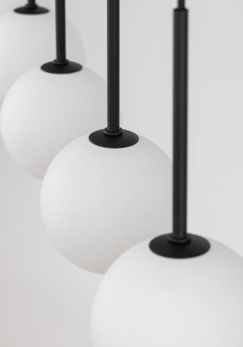 TK Martin loftlampe, m. 6 skrme - hvid glas og sort metal