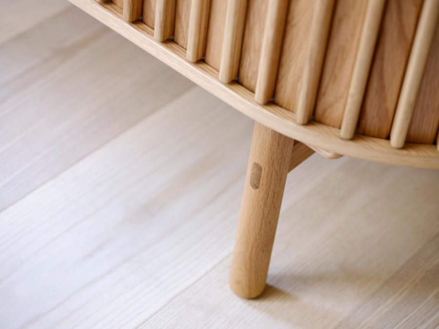 Carno TV-bord, m. 2 skydelger og 1 skuffe - natur egetr (45x160)