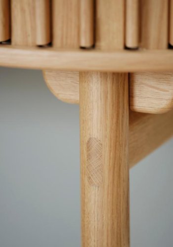 Carno skrivebord, m. skydelge - natur egefinér og egetr (60x120)