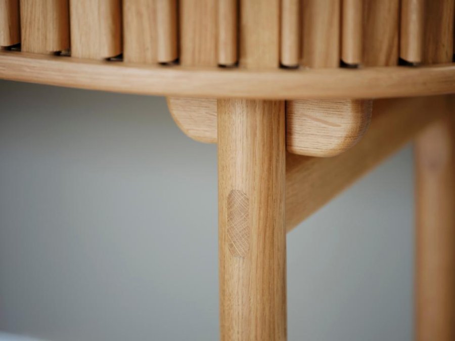 Carno skrivebord, m. skydelge - natur egefinér og egetr (60x120)