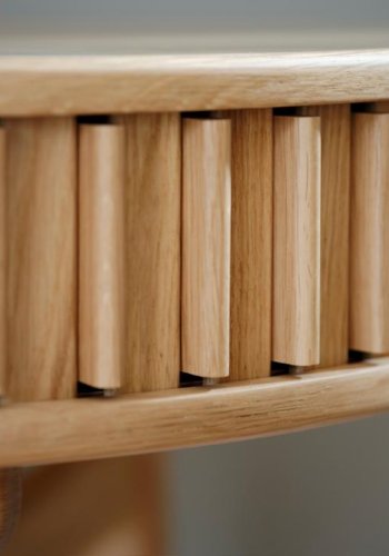 Carno skrivebord, m. skydelge - natur egefinér og egetr (60x120)