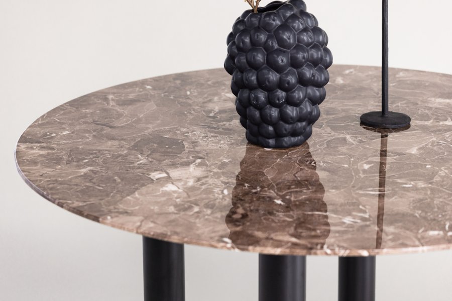 VIND COLLECTION Havstone spisebord, rund - glas med brunt marmormnster og sort metal (106)