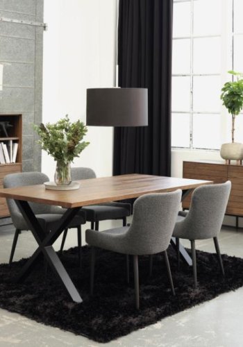 Modica skab, m. 2 lger og hylder - rgfarvet egefinér og sort metal