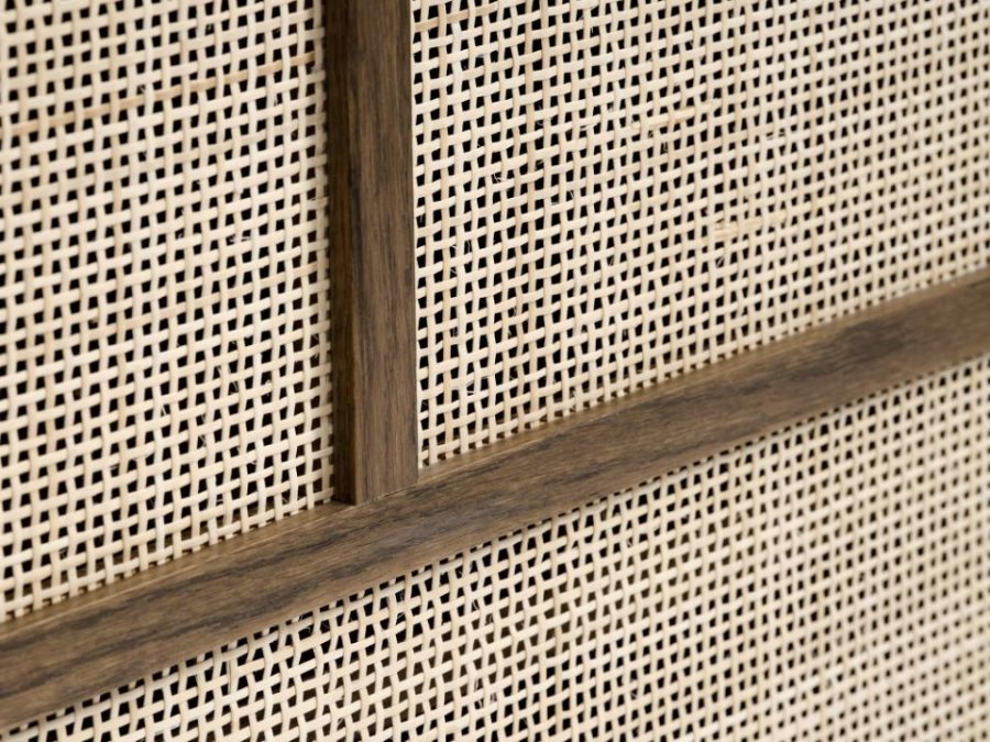 Barrali sknk, m. 2 skydelger og 1 skuffe - rattan og rgfarvet egetr