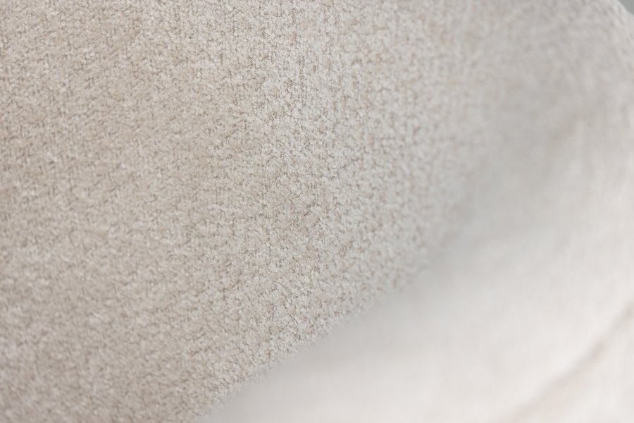 VIND COLLECTION Hällsö lnestol - beige bouclé stof og valnddefarvet stl