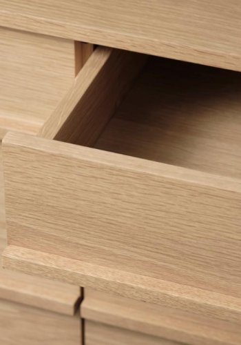 Ponza sknk, m. 3 lger og 1 skuffe - natur egefinér (B:140)