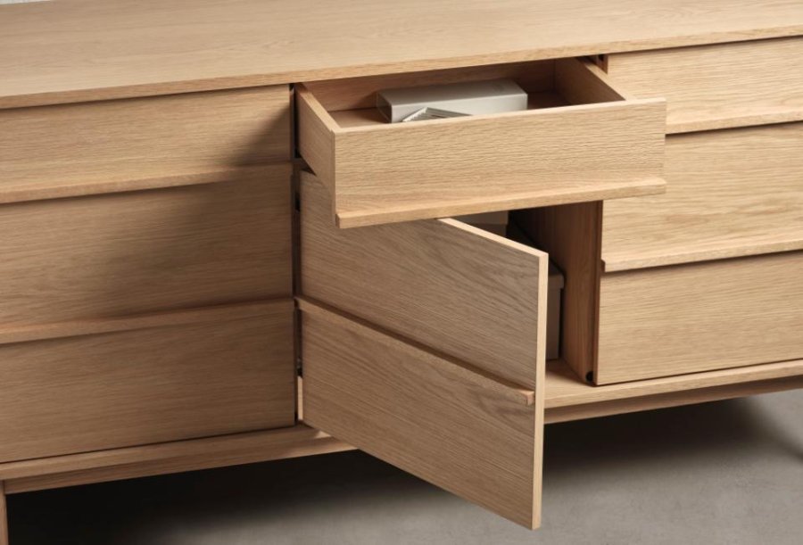 Ponza sknk, m. 3 lger og 1 skuffe - natur egefinér (B:140)