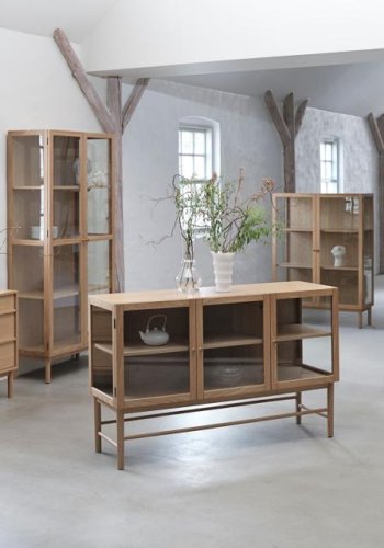 Ponza sknk, m. 3 lger og 1 skuffe - natur egefinér (B:140)