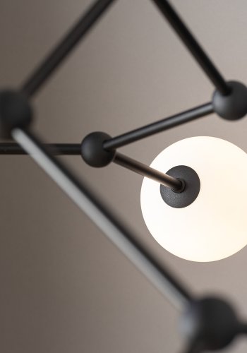 TK Felsort loftlampe, m. 6 skrme - hvid glas og sort metal