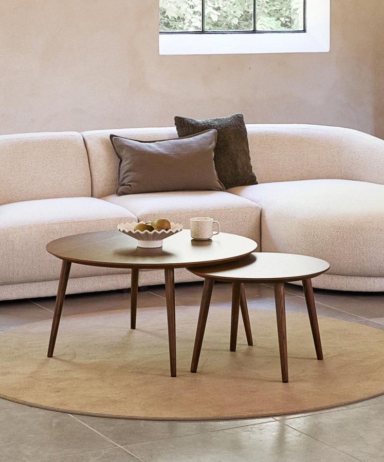 Adda sofabord, rund - rgfarvet egefinér og lamel eg (st med 2)